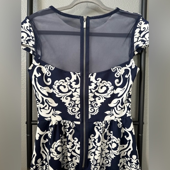 🚨 B. Darlin Navy/White Abstract Dress. Size 7/8. - Picture 7 of 8
